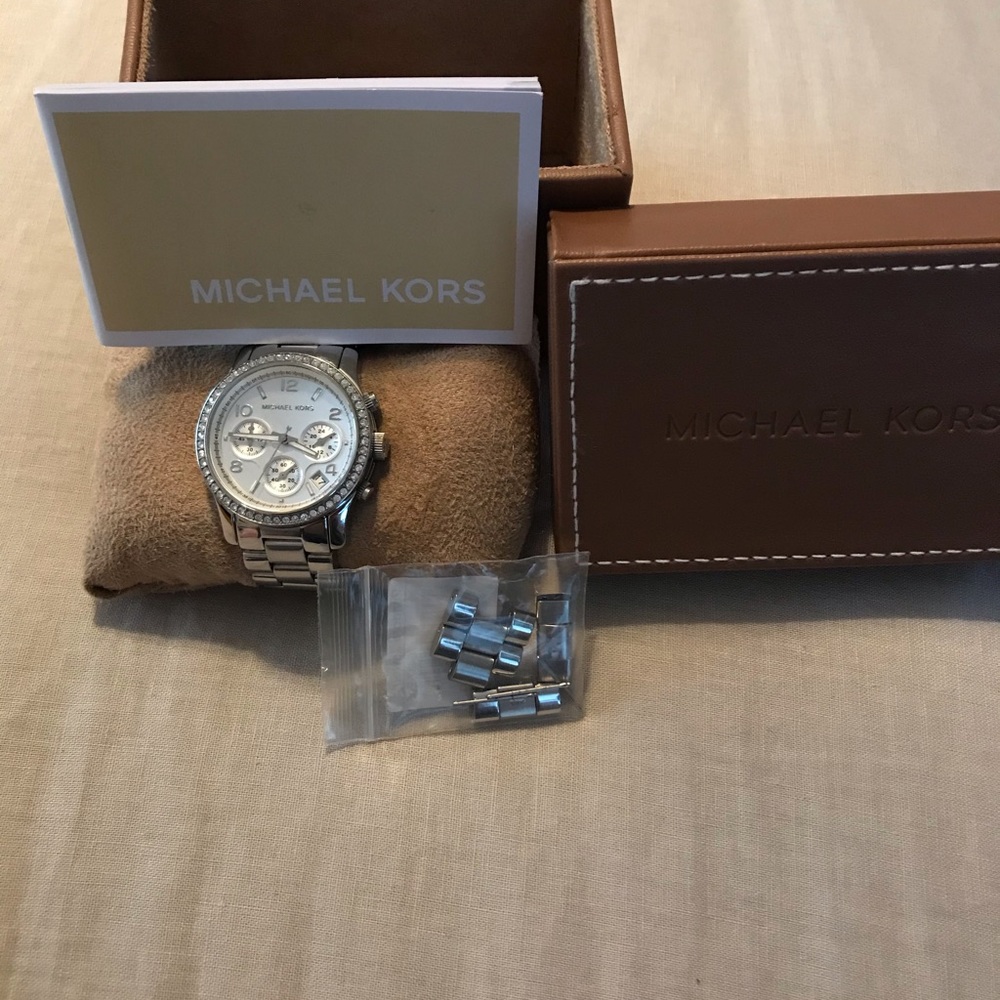 MICHAEL KORS WATCH - Picture 2 of 8